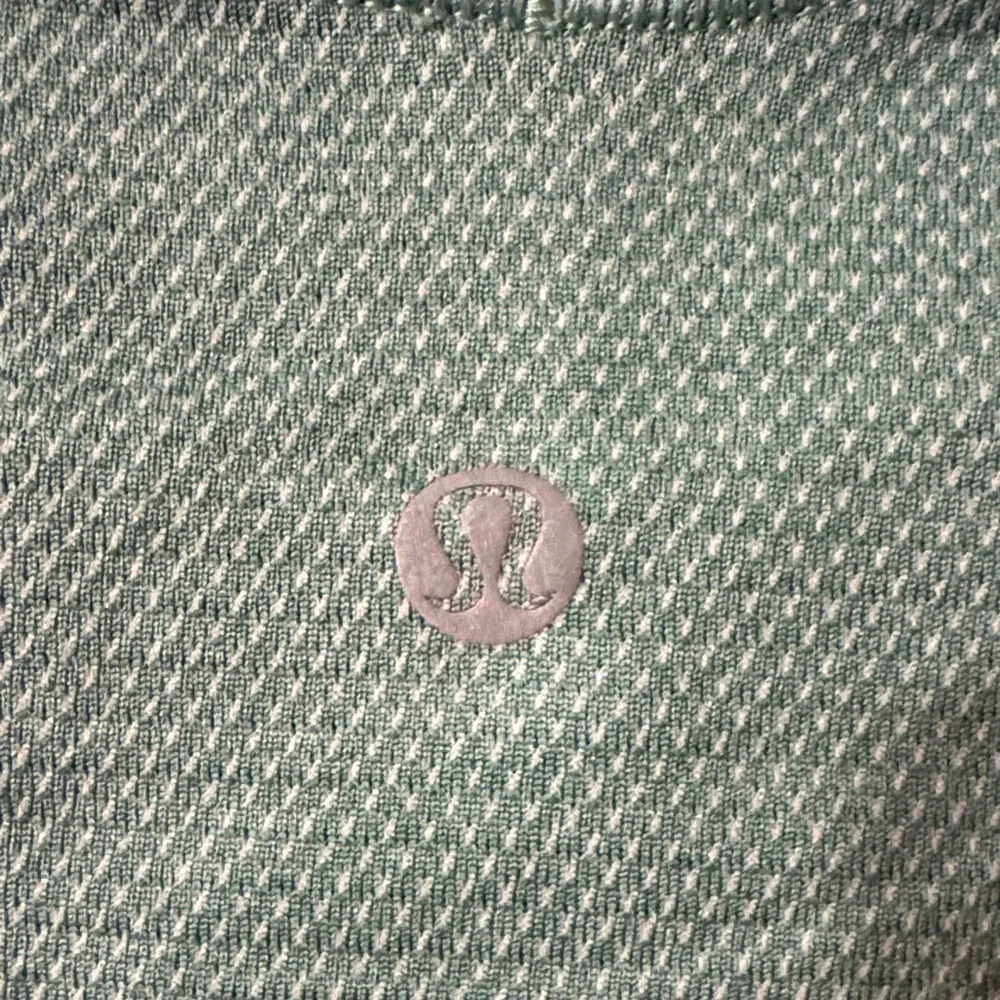 Lululemon Green Men's Shirt - Picture 5 of 5